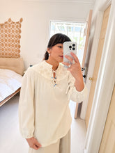 Load image into Gallery viewer, 70s Cotton Embroidered Festival Top