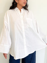 Load image into Gallery viewer, Signature Big Shirt