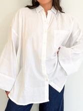 Load image into Gallery viewer, Signature Big Shirt