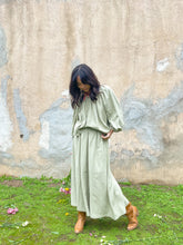 Load image into Gallery viewer, Sherie Puff Top (Final Sale - Last Units)