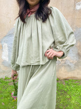 Load image into Gallery viewer, Sherie Puff Top (Final Sale - Last Units)