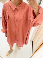 Load image into Gallery viewer, Big Pockets Coral Blouse
