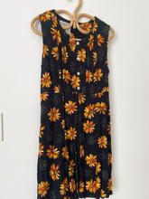 Load image into Gallery viewer, 90s Golden Daisies Dress
